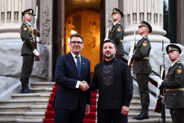 Ukraine’s President Volodymyr Zelensky (right) welcomes and shakes hands with Prime Minister Andy Burnham upon his arrival at Horodetskyi House ahead of their bilateral meeting in Kyiv, Ukraine, during his first foreign trip, to mark Ukraine’s independence day and signal the UK’s continued support for the country under his administration. Picture date: Monday August 24, 2026. (PA Wire)