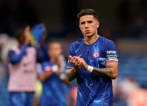 SEI217833542_1786605062-1536x1109-1-300x217 Atletico Madrid give Julian Alvarez Sunday deadline over Arsenal transfer